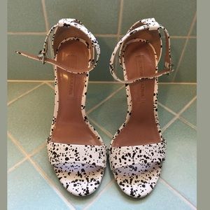 BCBGMax Azria Strappy Naked Sandals blk wht 6🏠